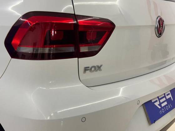 VOLKSWAGEN FOX 1.6 MSI TOTAL FLEX CONNECT 4P MANUAL VOLKSWAGEN FOX 1.6 MSI TOTAL FLEX CONNECT 4P MANUAL